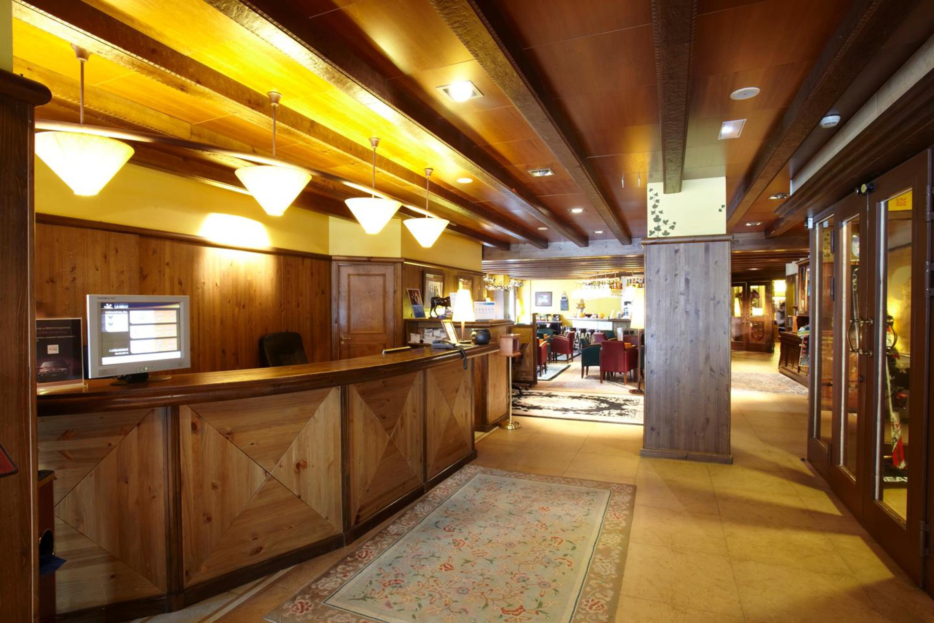 Ski Plaza Hotel & Wellness カニーリョ エクステリア 写真